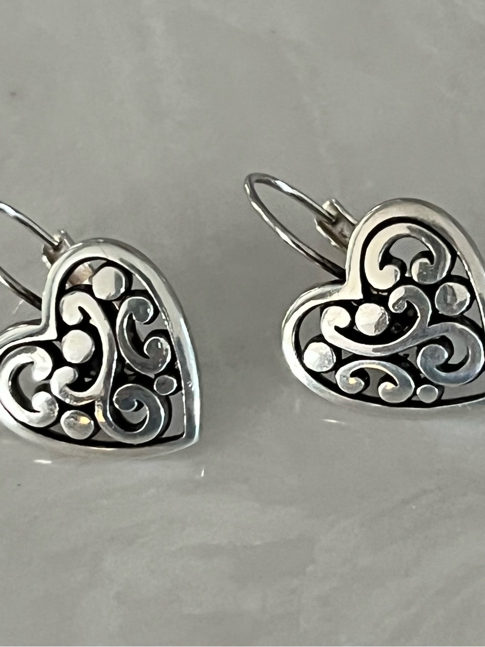 Brighton Contempo Heart Leverback Earrings New with out tags - Picture 2 of 8